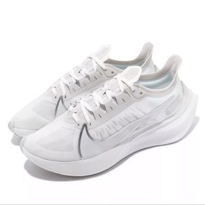 Nike Zoom Gravity (white)